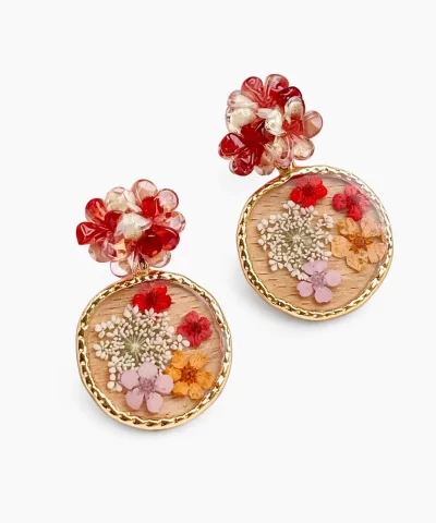 The Secret Garden Keepsake — tiny preserved blossoms sealed like forgotten memories beneath glass, inspired by the poetic soul of the VAGO Botanic Garden Collection.
